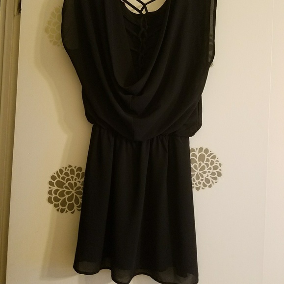 Short Dress - Picture 2 of 3